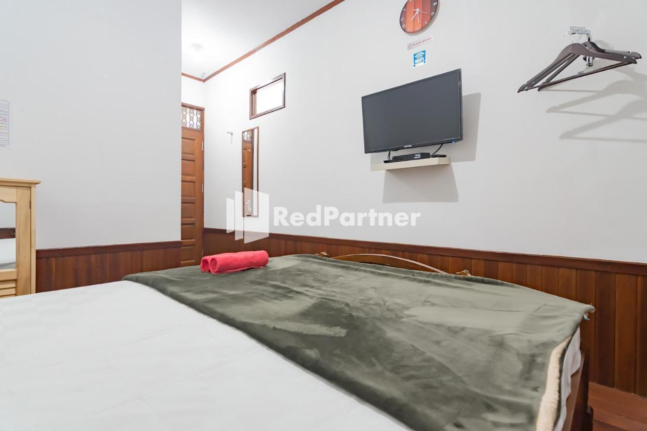 Langkar Guest House Syariah Mitra Reddoorz Самаринда Экстерьер фото